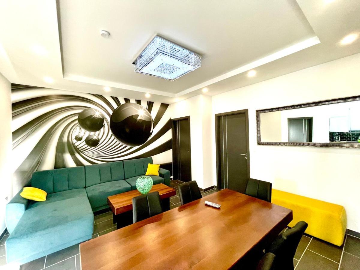 Peter & Roza Modern Apartmanhaz **** Apartment *