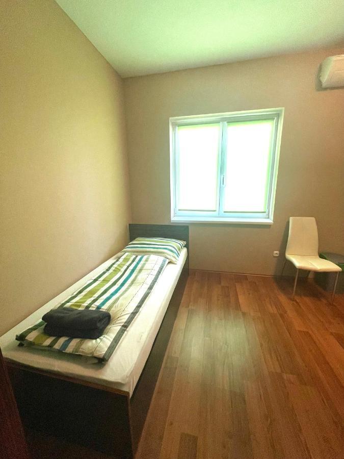 Apartment Peter & Roza Modern Apartmanhaz **** Balatonmariafurdo